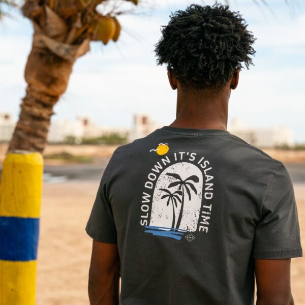 T-Shirt Nera UNISEX in 100% cotone organico